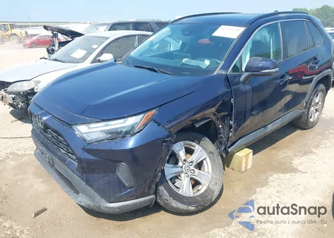 2022 Toyota Rav4 Xle z USA, uszkodzony, nr VIN 2T3P1RFV6NW270422